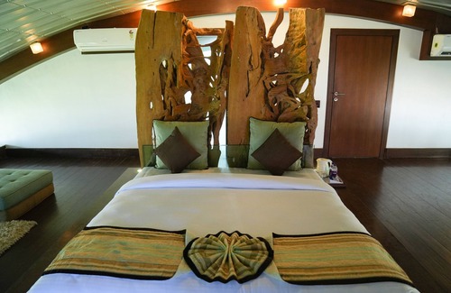 Sernabatim Hotel | Regenta Beach House Resort, Goa