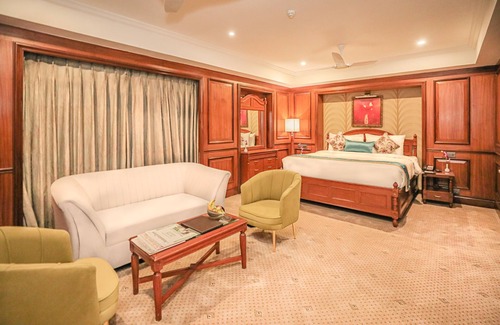 Hazratganj Hotel | Regenta Central Lucknow by Royal Orchid Hotels Limited
