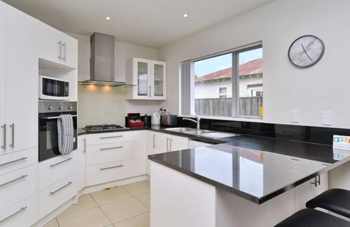 Riccarton House | Regents 94-Spacious stylish home
