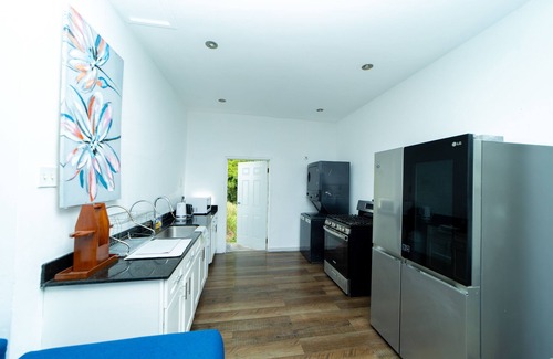 Jack's Hill Villa | Reggae Legends Estate