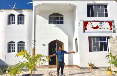 Les Cayes Hotel | Regi Hotel & Bar