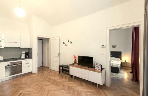 Zizkov Apartment | Rehorova apartments by Pragueforyou