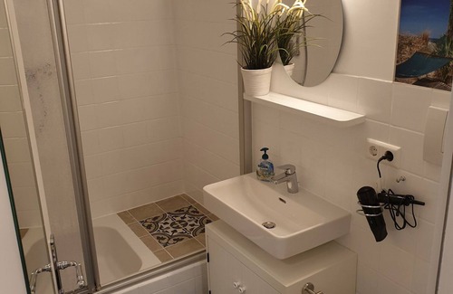 Reichenau Condo | Reichenau Island, indoor pool & sauna for free, Wi-Fi, lake 200 m, Konstanz 7 km