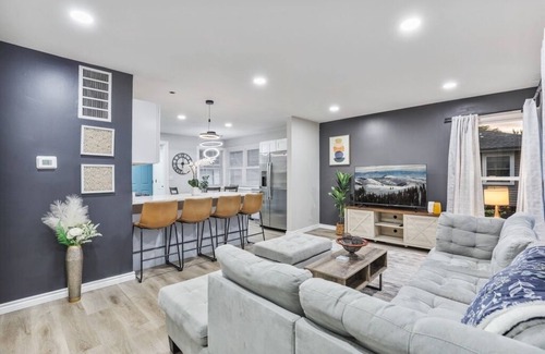 Rolling Meadows House | Reign - Rolling Meadows Home!