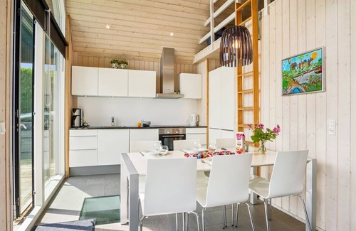 Hejlsminde Strand House | "Reinhard" - 50m from the sea by Interhome