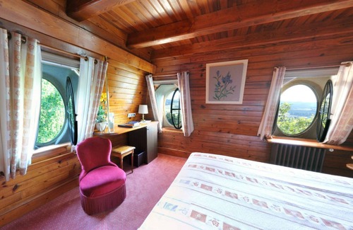 Saint-Alban-sur-Limagnole Hotel | Relais Saint Roch