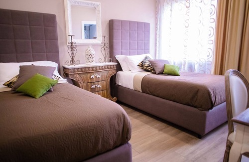 Zona XXV Vallerano House | Relais Villa Italia