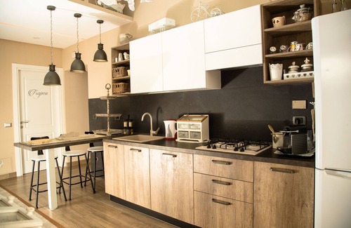 Zona XXV Vallerano House | Relais Villa Italia