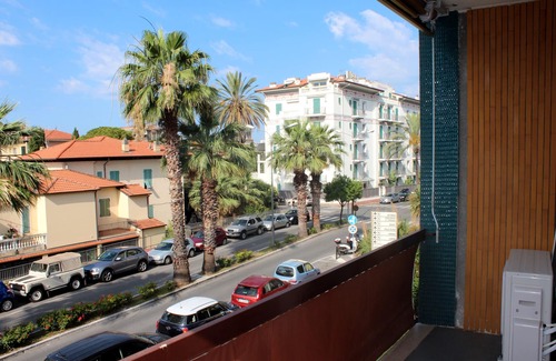 Bordighera Apartment | Relax 10 minutes' walk from the beach