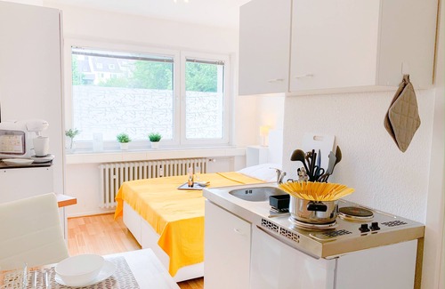 Aachen House | Relax Aachener Boardinghouse Premium 1 App 3