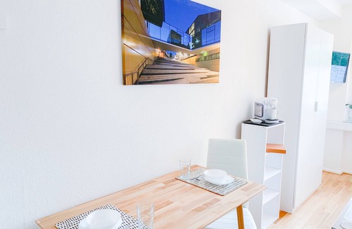 Aachen House | Relax Aachener Boardinghouse Premium 1 App 3