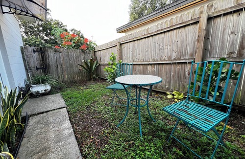 Southern Oaks Apartment | Relax and Explore: Guestsuite in Downtown Orlando