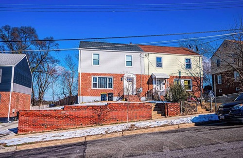 Hillcrest Heights Apartment | Relax and Recharge in a Cozy Basement Studio Space