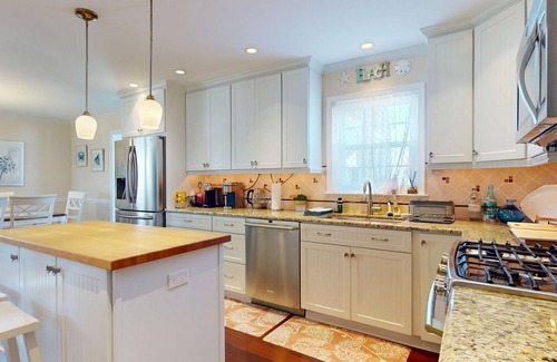 Brigantine House | Relax and unwind in Brigantine- Spacious 4 Bedroom home with all the amenities!