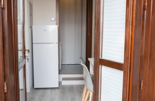 Pozzolengo Apartment | ✨Relax at Lake Garda – Free Wi-Fi, Private Garden