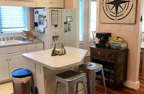 Cedar Point Cottage | Relax by the River at the Cottage at Cedar Point