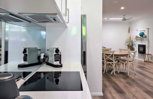 Koolewong House | Relax Central Coast 3-Bed Haven Eleusis by the Bay