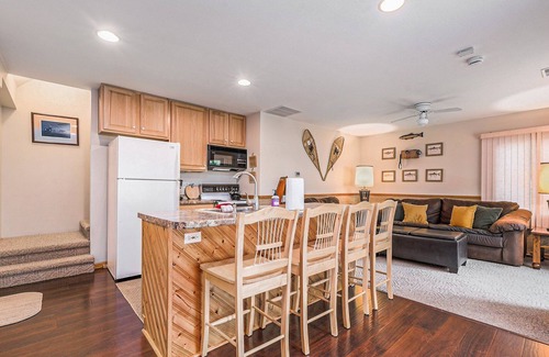 Kalkaska House | 🚣 Relax & Explore | Waterfront Crawford Lake Cottage - 4878