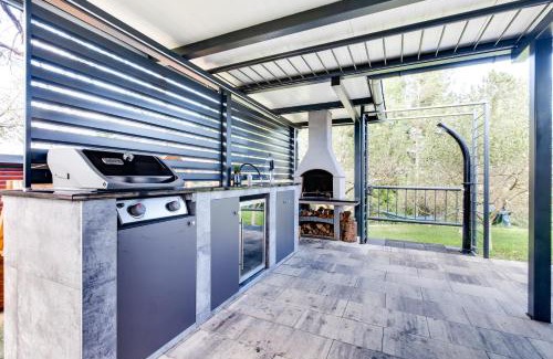 Tusilovic House | Relax house MAROKIS