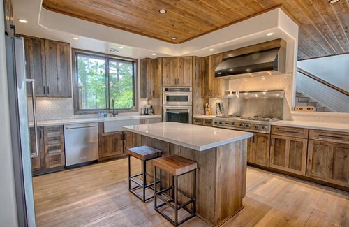 Torreon Cabin | RELAX IN LUXURY. "Retreat at Whispering Pines" In Sought After Torreon!