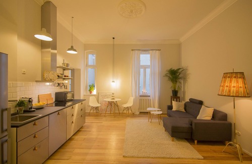 Wiesbaden Apartment | Relax in the old building, in the heart of the city