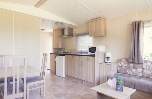 Zuna Cabin | Relax in this comfortable bungalow!