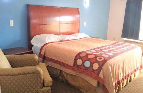Canton Hotel | Relax Inn Canton