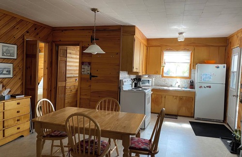 LaBelle Cabin | Relax Lakeside! Family Friendly Cottage!nBeaverdam Lake, Labelle Nova Scotia
