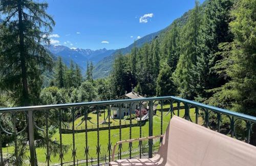 Chiesa in Valmalenco Apartment | Relax & Natura immerso nel bosco in Valmalenco