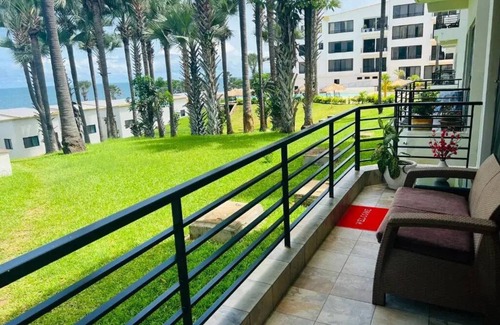 Serrekunda House | Relax Oceanfront Suites - One-Bedroom Apartmentn