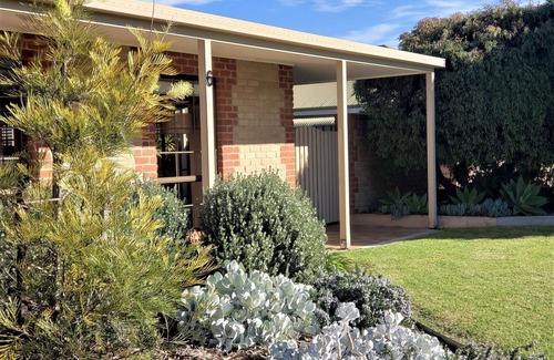 Waterhouse House | RELAX on Ryan @Robe - 100m to Town+Beach 🏖 Fantastic location!