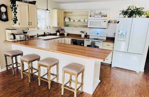 Fairbanks Other | Relax on this sweet little farm & enjoy Northern Lights from the deck!