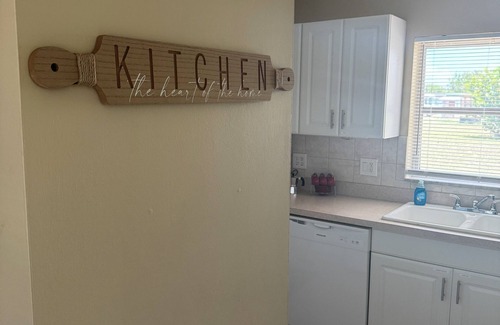 Port Charlotte House | Relax & Play Florida Hideaway w/Ping Pong Table