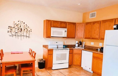 Pinetop Condo | Relax, Recharge, and Hike On! 2BR Condo