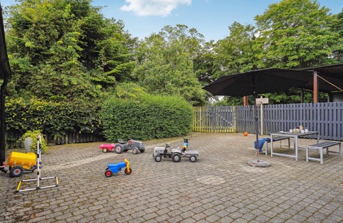 Kolt Hasselager House | Relax to the fullest in this spacious vacation home with indoor pool.