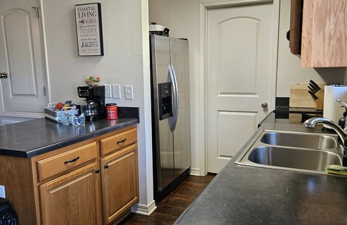 Saint Elmo House | Relax & Unwind at This Charming West Mobile Getaway! 2BR/2BA Guesthouse Retreat!
