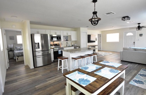 Spring Hill House | Relax & Unwind at Triple Palms in Hernando Beach