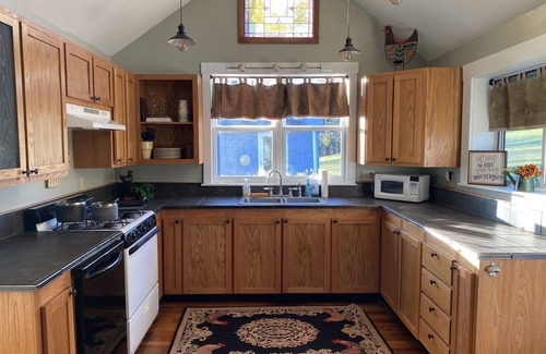 Wingett Run House | Relax with nature close to Historic Marietta and the Wayne National Forest.