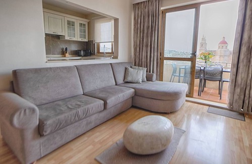 Mellieħa Heights Apartment | Relax with the whole family at this peaceful place to stay