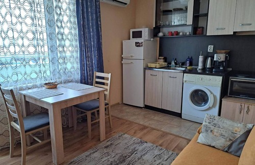 Dalgopo Apartment | Relax with the whole family in this peaceful place to stay.