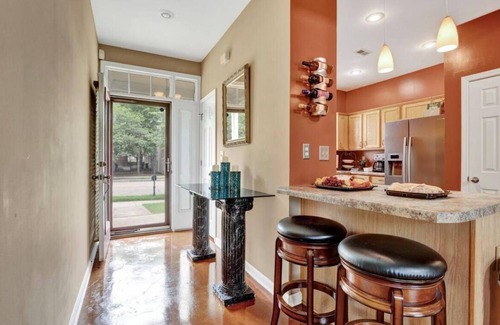 Pinch District House | Relax with the whole family at this peaceful place to stay.