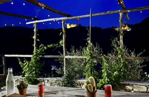 Finale Ligure House | Relaxation in nature a stone's throw from the sea and the medieval village of Finalborgo
