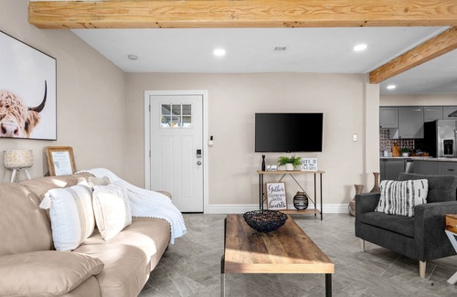 Tempe House | Relaxed Desert Retreat | Ideal for weekly Stays & Remote Work