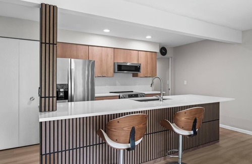 Petoskey Condo | Relaxed Lakeside Living Near Petoskey