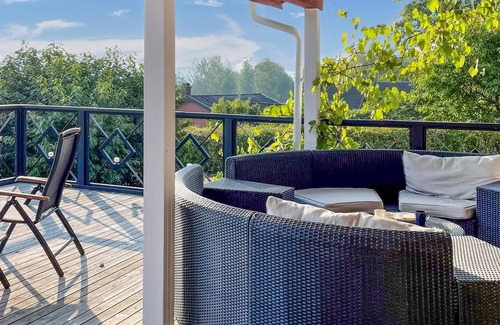 Ydre Municipality House | Relaxed lounge atmosphere near the lake, Sommen.