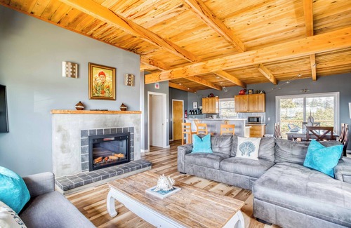 Kiwanda Shores House | Relaxed Ocean View Across From Haystack Rock with Game Room and EV Charging!