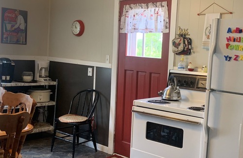 Wickham House | Relaxed vacation with 4 bedrooms on the beautiful Saint John River