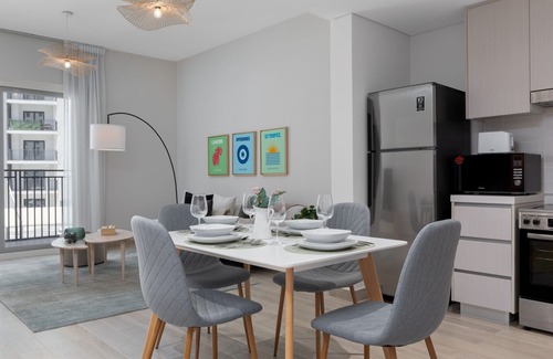 Abu Dhabi Apartment | Relaxed Yas Island Living Near ALL Attractions