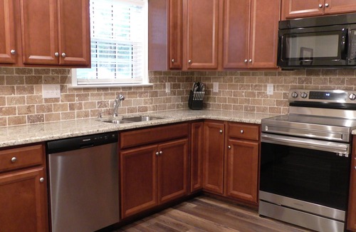 Mosby House | Relaxing 5 bdrm nice outdoor covered porch