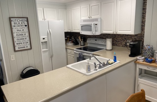 Salem Condo | Relaxing and Cozy